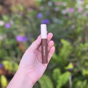 NWOT Rare Beauty Matte Lip Soufflé • Thrilling